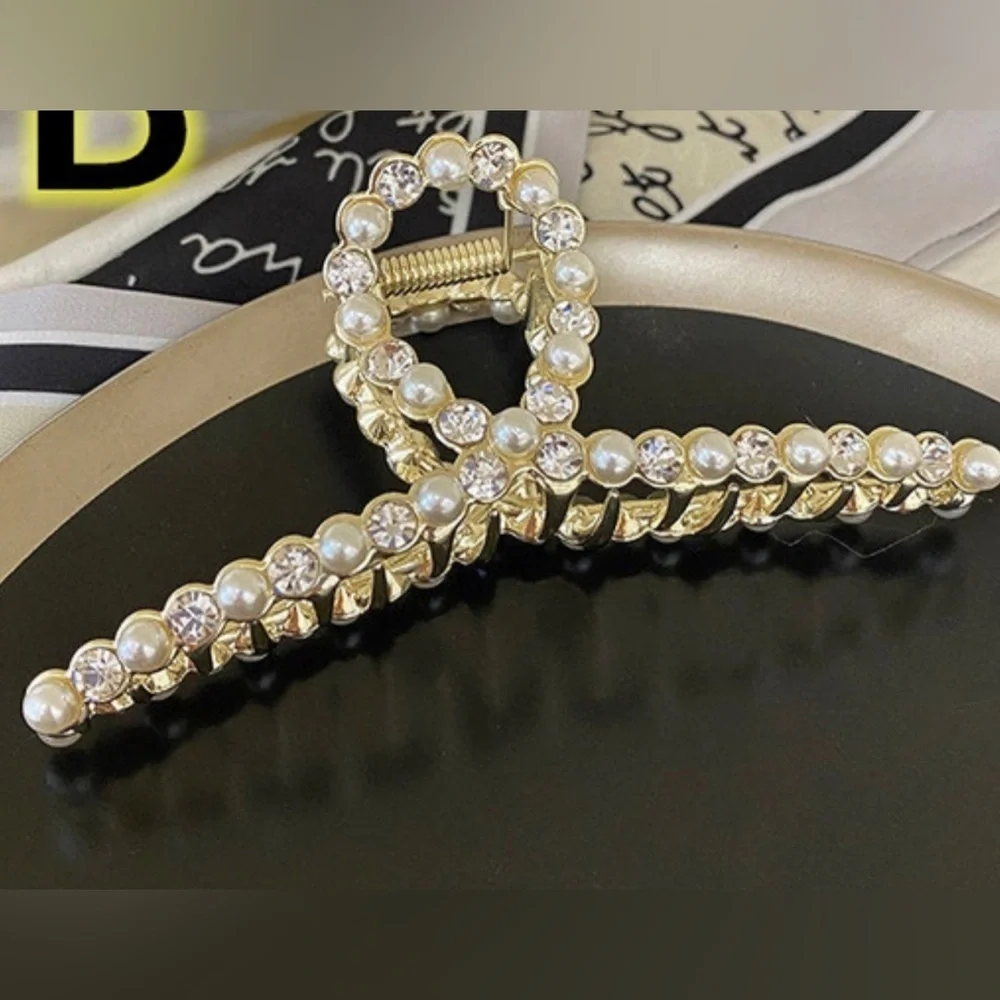 Super Elegant Embellished Hairpin to Enhance your Casual or Night Our Hair look